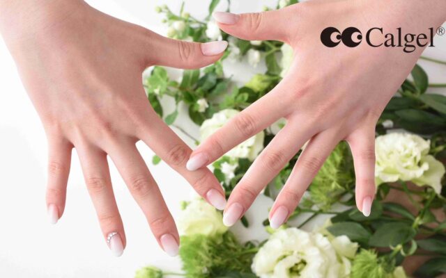 Gepflegte Fingernägel mit natürlichem Calgel-Finish