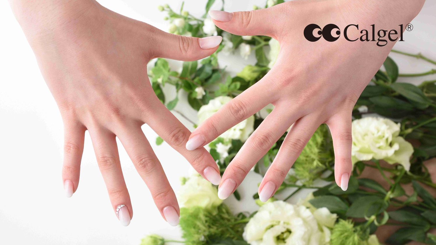 Gepflegte Fingernägel mit natürlichem Calgel-Finish